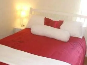 Bed and Breakfast Sleepy Cedars Belfast