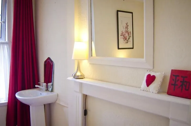 Bed and Breakfast Sleepy Cedars Belfast